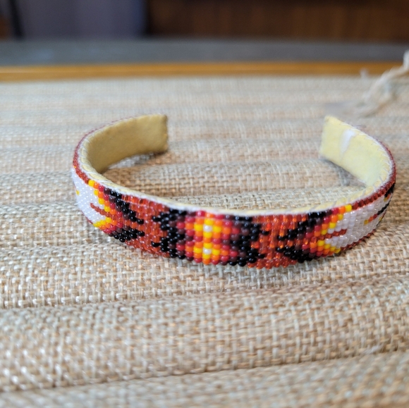 2 Handmade Bracelets Red, Orange, Yellow, Black Glass Seed Bead Jewelry Set - Picture 9 of 11